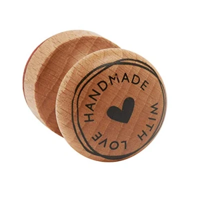 Obrázek Rayher HOBBY razítko dřevo &quot;Handmade with love&quot;, kulaté, 3 cm ø, s motivem dřevo, dřevěné razítko, máslo, kulaté 29022000