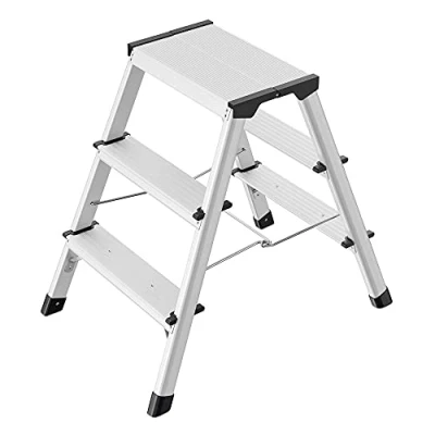 Obrázek Hailo D60 StandardLine hliníkový skládací žebřík 2x3 stupně zatížitelný do 150 kg stupačky se pojistkou nohy s podrážkou Soft Grip pro úsporu místa