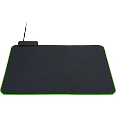 Obrázek Razer Goliathus Chroma měkká herní podložka pod myš s RGB osvětlením (držák kabelu, látkový povrch, protiskluzová, prošívaný okraj, optimalizovaná pro všechny myši) černá