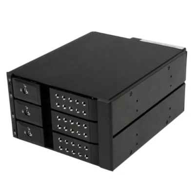 Obrázek StarTech.com 3násobný 3,5 palců bez ramínek SATA pevný disk hliník výměnný rám Backplache, 3 Bay palce (8,9 cm) Mobilní HDD úložný prostor