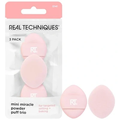 Obrázek Real Techniques mini Miracle Powder puff Trio, k fixování a pečení, make up pro sypaný lisovaný pudr, cíleně nanášejte pod očima při nedokonalostech pokožky, 3 kusy