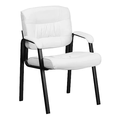 Obrázek Flash Furniture Kancelářská židle se středně vysokým opěradlem k psacímu stolu s polstrovanými loketními opěrkami a materiálem LeatherSoft ideální pro domácí kancelář nebo bílá/černá