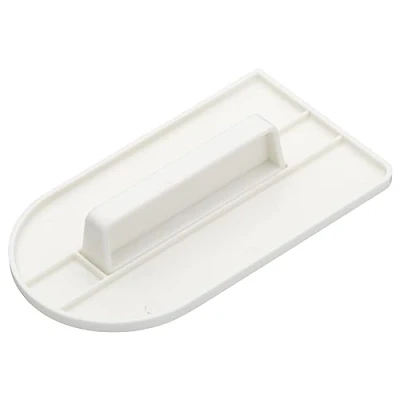 Obrázek KitchenCraft Sweetly Does It nástroj na vyhlazení dortového odlitku, plast, 15 x 8 cm