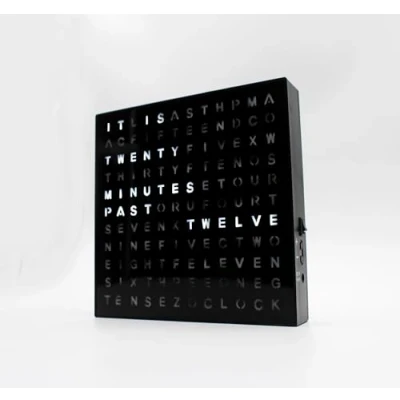 Obrázek Mad Monkey hodiny se slovy moderní nástěnné Univerzální k postavení nebo zavěšení stylové na slovo do domácnosti elegantní design pro obývací pokoj, kancelář &amp; ložnici
