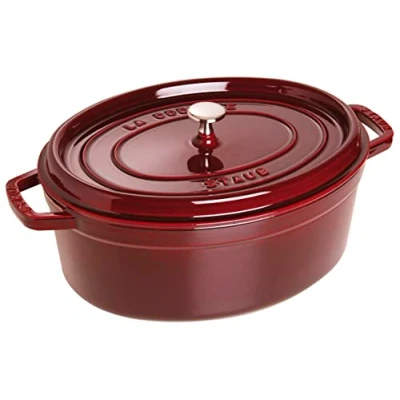 Obrázek Cocottes/oválný pekáč s víkem Staub (4,25 l, vhodný pro indukci, smaltovaný vnitřní povrch hrnce v matné černé), Grenadina, 33 cm