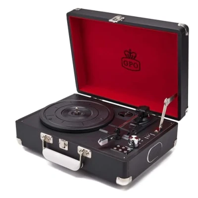 Obrázek GPO Attache gramofon ve stylu aktovky s vinylovým gramofonem a vestavěnými reproduktory, černý