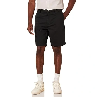 Obrázek Amazon Essentials Pánské klasické kraťasy Chino, 23 cm, černé, 31 W
