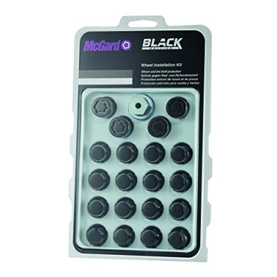 Obrázek 84862SUB Wheel instalační sada v černé barvě &quot;Black Finish&quot; (obsahuje 16 matic kol černé, 4 pojistky SUB a 1 klíč) M12x1.25, kuželové sedadlo, celková délka 36,8 mm, SW19