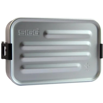 Obrázek SIGG Metal box Plus s Alu Lunchbox 0,8 l, moderní svačinová krabička praktickou vložkou, lehoučký na chléb z hliníku dělicí přepážkou