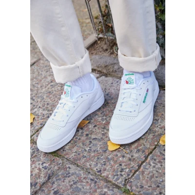 Obrázek Reebok Classic CLUB C 85 Unisex Tenisky, Velikost: 41, White/green Kůže a textil