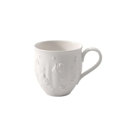 Obrázek Villeroy &amp; Boch Toy&#039;s Delight Royal Classic hrnek s uchem, velký reliéfním vzorem, prémiový porcelán, 0,5 l, bílý, 1 kus (balení ks)
