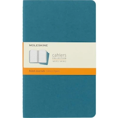 Obrázek Moleskine Cahier Journal, sada se 3 poznámkovými bloky s linkovanými stranami, kartonová obálka viditelnými bavlněnými stehy, barva živě modrá, velký formát 13 x 21 cm, 80 stran