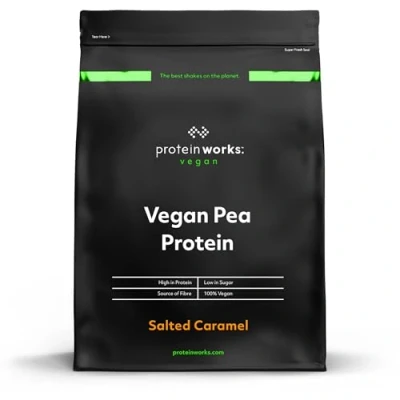 Obrázek Protein Works hrách 80 Veganský, 100% přírodní, rostlinný, bohatý na proteiny, bez lepku, laktózy, slaný karamel, 1 kg