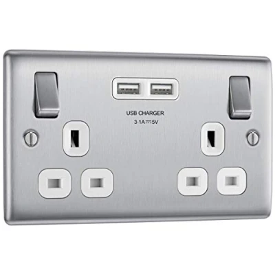 Obrázek BG electrical NBS2 2U3 W Nexus Kov, Broušená ocel, dvojité Zapojené 13 A pro zásuvka s USB nabíjení 2 x pouzdra (3.1 a) bílý použití