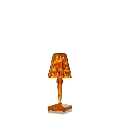 Obrázek Kartell Baterie, stolní lampa, jantar