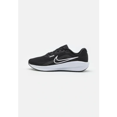 Obrázek Nike Performance Downshifter 13 Neutrální běžecké boty, Muži, Velikost: 40, Black/white/dark smoke grey boty