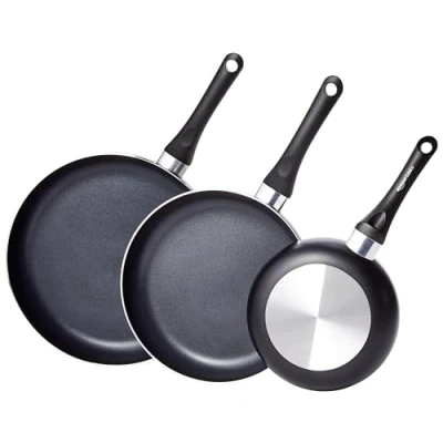 Obrázek Amazon Basics 3dílná sada pánví s nepřilnavým povrchem, velikosti: 20 cm, 25 cm a 30 černé