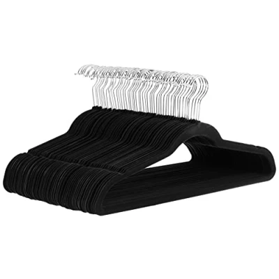Obrázek Amazon Basics Úzké a protiskluzové ramínko na šaty košile / oblek/kostým, balení 50 kusů, černé