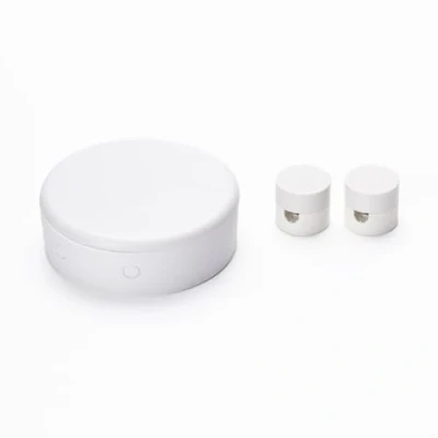 Obrázek ORION LIGHTSTYLE Lampy distanční závěs s baldachýnem a rozvodnou krabicí, držák kabelu, krycí krabice, sada 1 krabicí 2 stropními kolíky (bílá, plast, není vodotěsná)