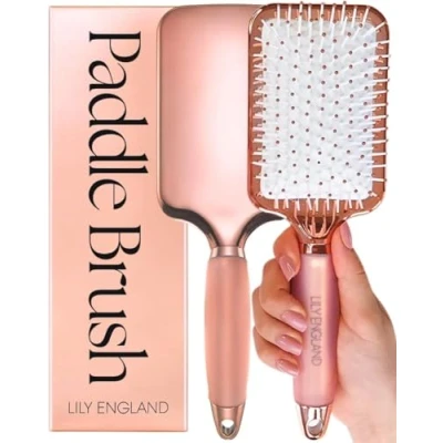 Obrázek kartáč na vlasy Lily England Rosegold, perfektní pro rozčesávání, hlazení a fénování. Nejlepší vaše vlasy. Naše kartáče jsou stylové ideální rozčesávání všech typů vlasů.