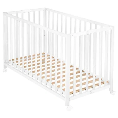 Obrázek roba skládací postel Fold Up 60 x 120 dětská postýlka ze dřeva výškově nastavitelná na 2 výšky, prostorově úsporná kolečkách bílá
