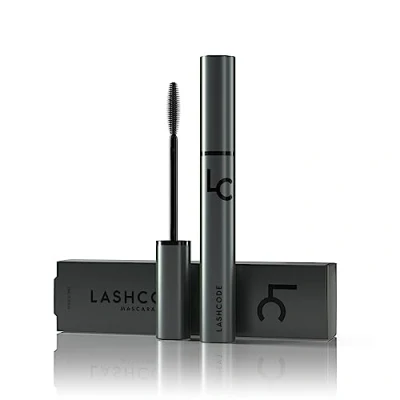 Obrázek LASHCODE řasenka pro perfektně dlouhé a husté řasy, pečující s baicalinem, argininem přírodními extrakty zárodků rychlý růst řas větší objem 10 ml