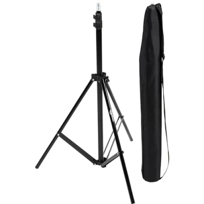 Obrázek Amazon Basics Hliníkový 2,04 m stativ pro osvětlení kamery studiové a on lokační fotografie, 1,22 kg, max. zatížení 3,17 výškově nastavitelný, přenosný, kompaktní uložení černý