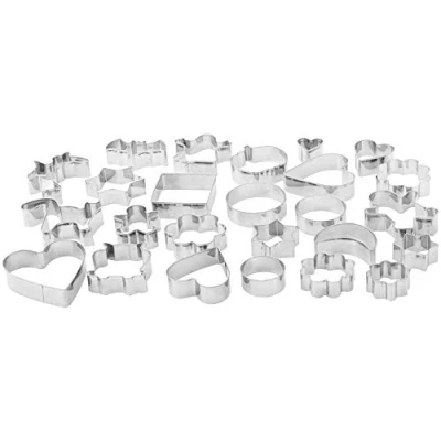 Obrázek Amazon Basics Vykrajovací formy na sušenky, různé tvary, 4 cm až 9 cm, sada 25 kusů, stříbrné