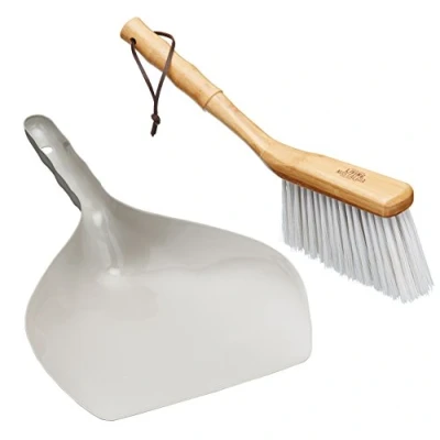 Obrázek KitchenCraft lopatka na smetí a kartáč, z kovu dřevěného kartáče, kolekce Living Nostalgia, šedá, 21,5 l x 7,5 W 35 cm, 1 kus
