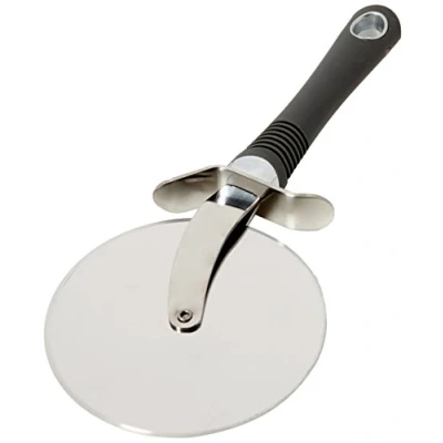 Obrázek KitchenCraft Professional Pizzaschneider mit Komfortgriff, Edelstahl, Großer Pizzaroller, Geeignet für Pizza und Flammkuchen, Cutter in Silber/Grau, 28 x 18 cm