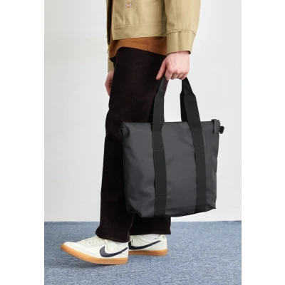 Obrázek Rains TOTE BAG MINI Unisex Velká kabelka, Ženy, Velikost: One Size, Black