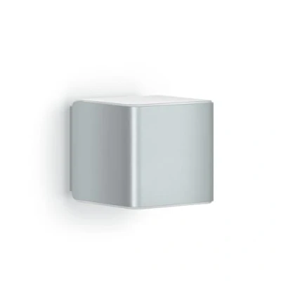 Obrázek Steinel Connect LED venkovní svítidlo L 840 SC, chytré nástěnné svítidlo, hlásič pohybu, stmívatelné, ovládání pomocí aplikace, spínací hodiny, 3000 K, 9,1 W, stříbrné