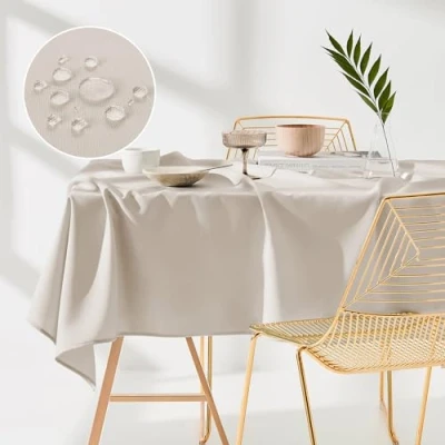 Obrázek ROOM99 ubrus Aura, 140 x 220 cm, na stůl, ubrus, ochrana proti skvrnám, omyvatelný, vodoodpudivý, odpuzuje nečistoty, polyester, obdélníkový, banketová dekorace, celoročně, světle béžová