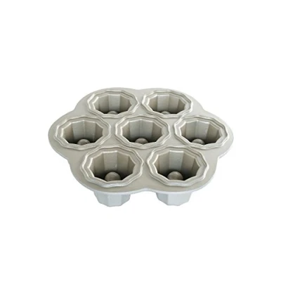 Obrázek Nordic Ware Cast Bundt Bakeware Cookie Pan 90437 Stříbrná černá