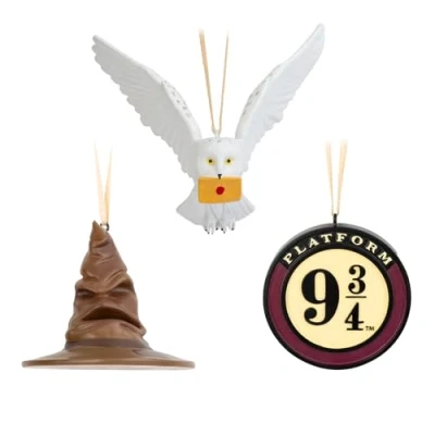 Obrázek Grupo Erik Sada ozdob na vánoční stromek Mluvící klobouk, kolej 9 3/4 a Hedwig 3 ozdoby figurky oficiální Harry Potter Merchandise