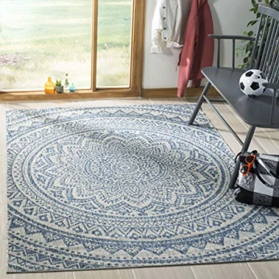 Obrázek SAFAVIEH Zeitgenössische Teppich für Innen &amp; Außenbereich Courtyard Collection, Kurzer Flor, Hellgrau und Blau, 79 X 152 cm