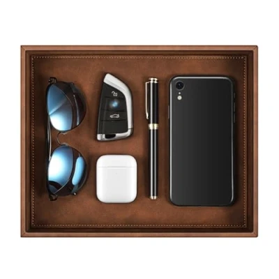 Obrázek SITHON Taschenleerer, Kunstleder Tablett Organizer Ablage Aufbewahrungsbox klassisch Ablageschale Valet Tray für Handy Schmuck Schlüssel Kleingeld Geldbörse Uhren Brillen Büroausstattung (Braun)