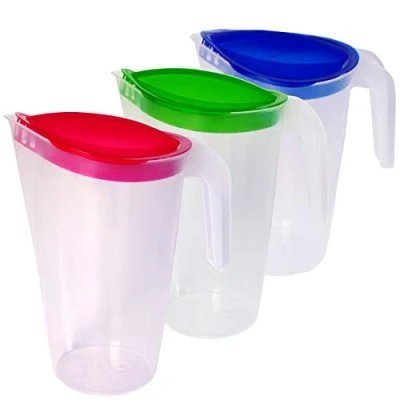 Obrázek Home Line Konvička na šťávu 1,5 l sada 3 ks (modrá, zelená, červená) konvice vodu s pevně držícím víkem nápoje bez odkapávání karafa vodu, džbán