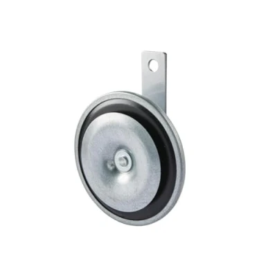 Obrázek Hella HORN HEAVY DUTY M26 12 V 105 dB(A) frekvenční rozsah: 335 Hz hluboký tón elektrický ECE barva pláště: šedá/černá plochá přípojka množství: 1 3AL 002 952 861