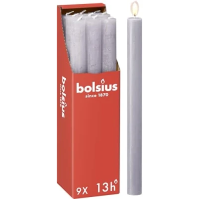 Obrázek Bolsius Rustikální svíce levandule 9 kusů 27 x 2. 3 cm délka hoření 13 hodin neparfémované obsahuje přírodní rostlinný vosk bez palmového oleje