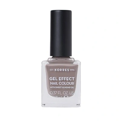 Obrázek KORRES Sweet Almond Nail Colour 95 stone grey, veganský lak na nehty s gelovým efektem, bez silikonu a parabenů, 11 ml