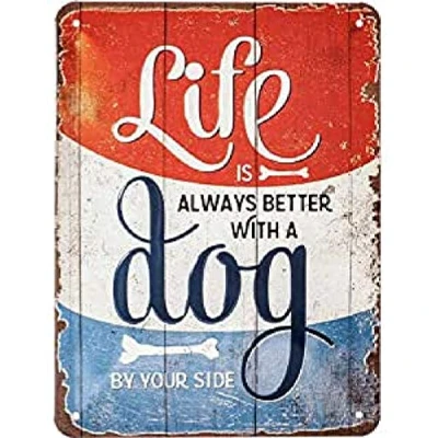Obrázek Nostalgic Art Retro plechový štítek, 15 x 20 cm, štítek s tlapkami Life is better with a dog nápad na dárek pro majitele psů, z kovu, vintage design textem