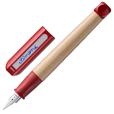 Obrázek Lamy abc red plnicí pero do psaní vhodné pro děti s ergonomickou rukojetí a leštěným ocelovým perem leváky (LH) v šířce linky M robustní kryt javoru vč. inkoustové kazety T 10