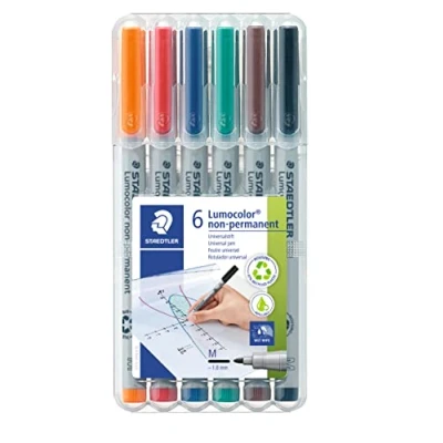 Obrázek STAEDTLER Univerzální tužka Lumocolor non permanent, fialová, omyvatelná vlhkým hadříkem, pro téměř všechny povrchy, šířka řádků cca 0,4 mm, 10 fialových fóliových popisovačů v kartonovém pouzdře,