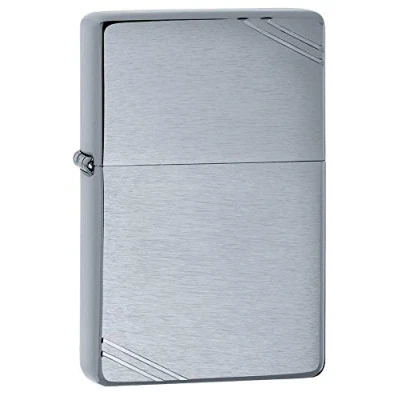 Obrázek Zippo 230 60001167 Classic Vintage Brushed Chrome zapalovač, mosaz