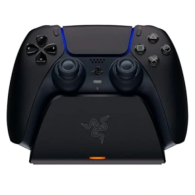 Obrázek Razer Schnellladestation für PS5 Wireless Controller (Schnellladung , Gebogenes Schalen Design Einhändige Bedienung, Aufladen per USB) Midnight Black
