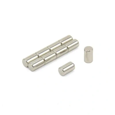 Obrázek N42 neodymový magnet 5 mm průměr x 8,47 tloušťka 0,91 kg tah balení po 10