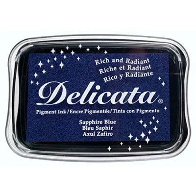 Obrázek Tsukineko Blue Delicata inkoustový polštářek modrý, safírový velký na vodní bázi, voděodolný embossing, 9,9 x 6,8 1,9 cm