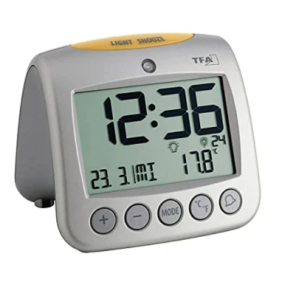 Obrázek TFA Dostmann Digitální rádiový budík Sonio, 60.2514, s ukazatelem teploty, den v týdnu a datem, 11,2 x 9,8 11 cm, stříbrný, plast