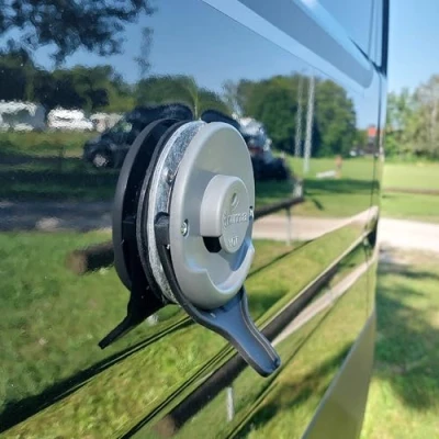 Obrázek MaJoCompTec® Odtok kondenzované vody pro víko komína Kryt krbu Příslušenství výfukový krb plynové topení na karavan skříňový vůz (DRIPGUIDE Truma Alde)
